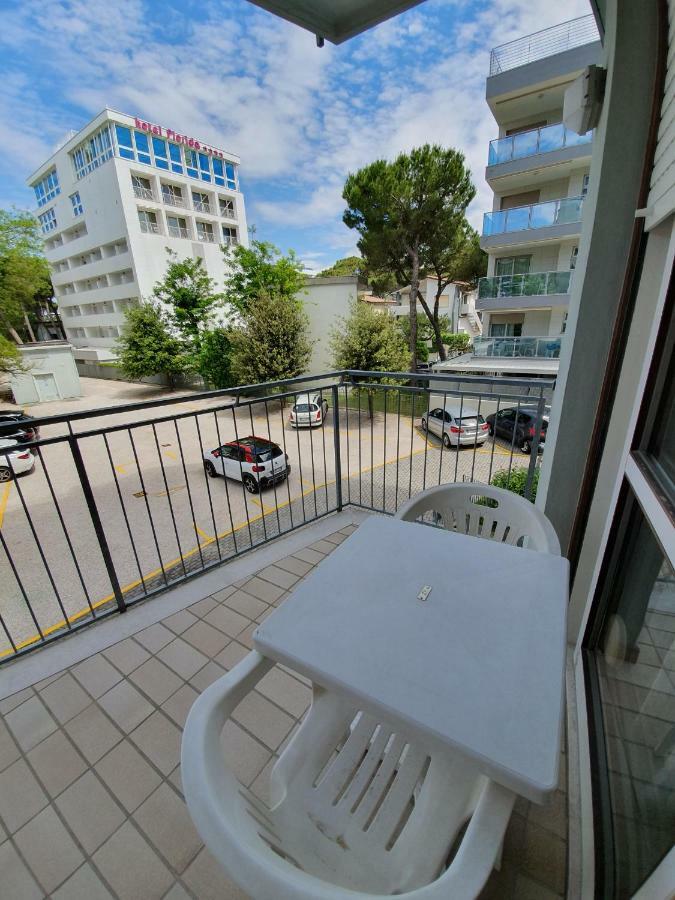 Residence La Zattera Lignano Sabbiadoro Buitenkant foto